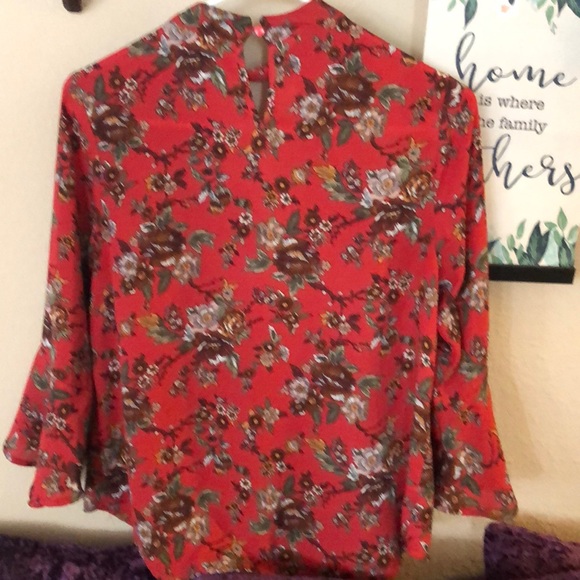 Blouse - Picture 2 of 6